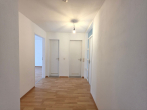Gemütliche 3- Zimmer Wohnung in ruhiger Lage - Geräumiger Flur