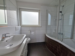 Ruhige Doppelhaushälfte mit Pool *** TOP LAGE Nähe Airbus und Campus - Modernes Badezimmer