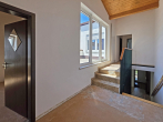 Gemütliches Familienidyll mit viel Licht und Privatsphäre in Splitlevel-Bauweise.... - Luftiges Treppenhaus mit Dachterrasse