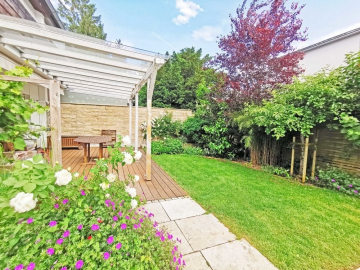 Ruhige Doppelhaushälfte mit überdachter Terrasse und eigenem Pool…., 85521 Ottobrunn, Doppelhaushälfte