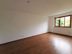 Genießen Sie die Sonne auf Ihrem Balkon mit Blick ins Grüne... - Schlafzimmer