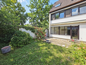 ***Geräumiges Reiheneckhaus für Ihre Familie in Alt-Taufkirchen***, 82024 Taufkirchen, Reiheneckhaus