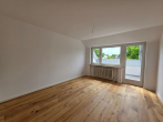 Charmante Dachgeschosswohnung in München - Wohnzimmer