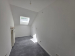 Charmante Dachgeschosswohnung in München - Küche