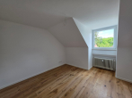 Charmante Dachgeschosswohnung in München - Helles Dachgeschosszimmer
