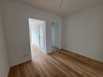 Charmante Dachgeschosswohnung in München - Eingangsbereich
