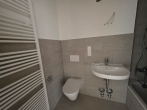 Charmante Dachgeschosswohnung in München - Neues Badezimmer