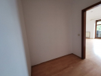 Gemütliche Single-Wohnung im Dachgeschoss... - Schranknische im Flur