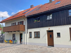 Einzigartiges Wohnambiente in ehemaligem Bauernhof - Mitten in Pasing - Denkmalgeschützte Gebäude