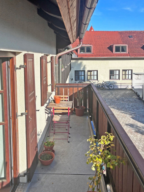 Einzigartiges Wohnambiente in ehemaligem Bauernhof – Mitten in Pasing, 81241 München, Etagenwohnung