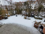 Familienfreundliche 3-Zimmer Erdgeschosswohnung in TOP-Lage Nähe S-Bahnhof - Terrasse mit Schneedecke